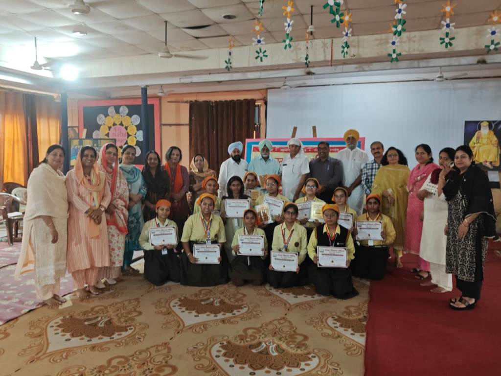 Bharat Vikas Parishad Krishna Branch Organized a Speech Contest on the Martyrdom Day of Guru Tegh Bahadur Ji